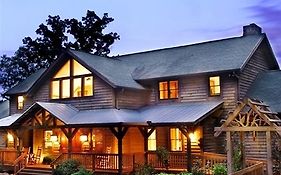 Bent Creek Lodge Bed & Breakfast